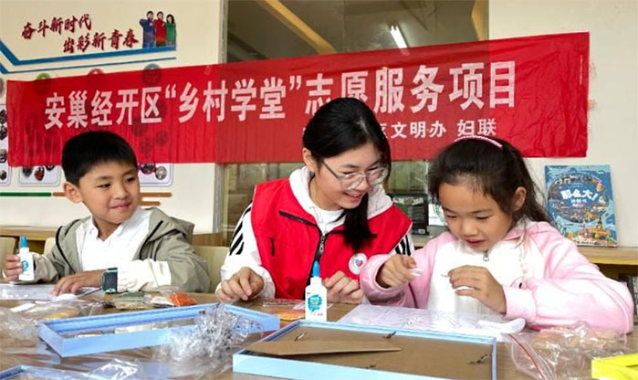 工商管理學院赴紫薇書院開展“情滿五谷，同享豐收”主題活動