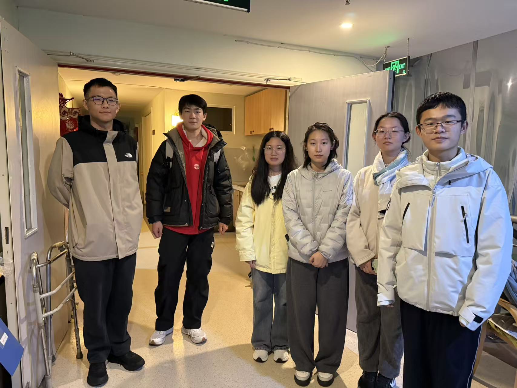 杏林沐春風(fēng)，醫(yī)心護(hù)桑榆——山東大學(xué)基礎(chǔ)醫(yī)學(xué)院學(xué)子走進(jìn)養(yǎng)老中心開展志愿服務(wù)活動(dòng)