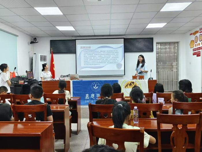 法潤(rùn)程江護(hù)童心，青春支教踐初心——嘉應(yīng)學(xué)子法治義教行