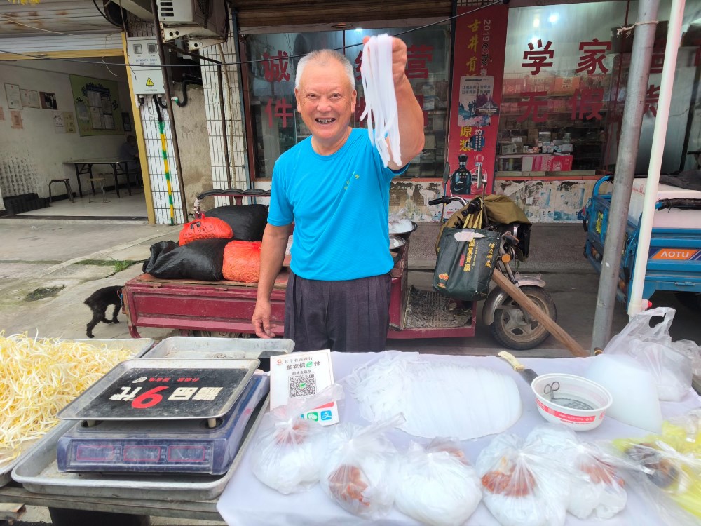 探掘鄉(xiāng)村源，心系陸橋情——巢湖學(xué)院工商管理學(xué)院“心之源·鄉(xiāng)村情”赴左店鎮(zhèn)村史挖掘?qū)嵺`調(diào)研團(tuán)開展調(diào)研活動(dòng)