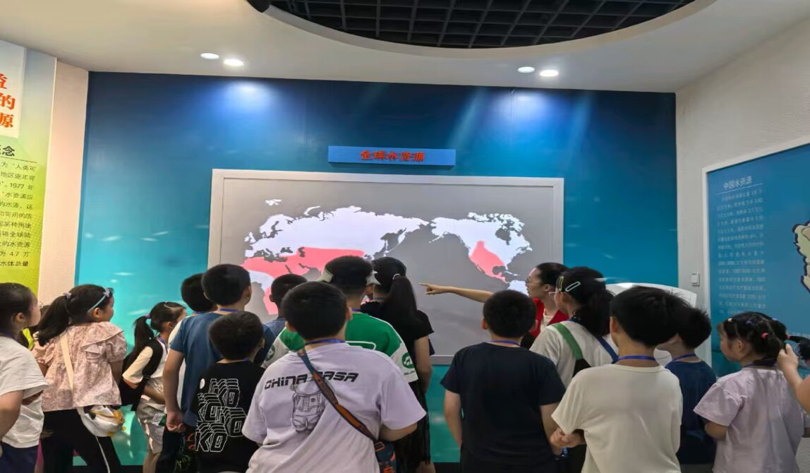 方言傳古韻，親子共溫情