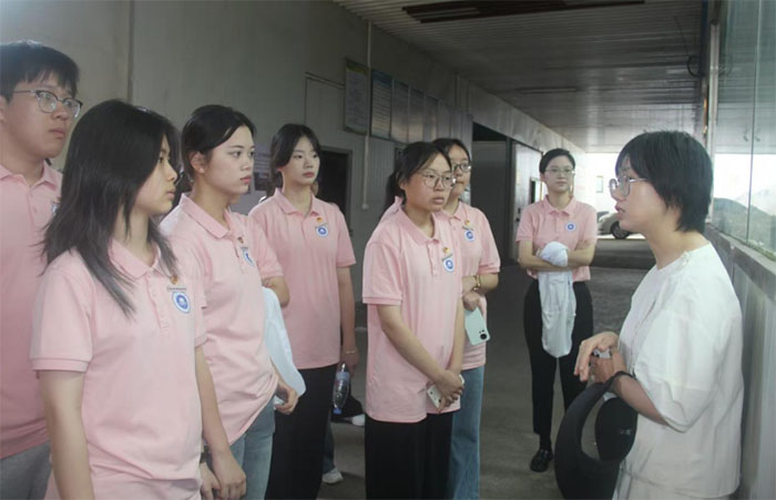 探秘菇菇農(nóng)場(chǎng)：一場(chǎng)與自然共生的實(shí)踐課堂