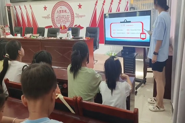 暑期社會實踐：青春健康同伴社開展預防艾滋病，攜手共筑健康防線同伴教育