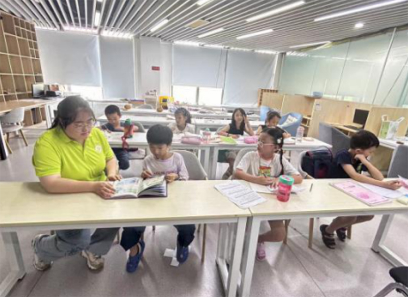 志愿服務(wù)溫暖童心，多彩活動(dòng)助力成長