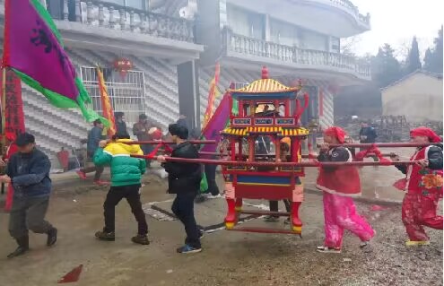 青春力量繪鄉(xiāng)村振興新畫卷 ——青年學子深入東山村調研鄉(xiāng)村振興實踐