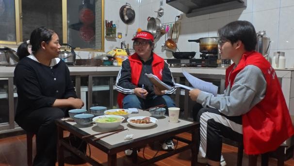 入戶調(diào)查助推普，實(shí)地訪談解鄉(xiāng)情 | 長(zhǎng)安大學(xué)赴云南迪慶“推普云嶺行，青春話振興”暑期社會(huì)實(shí)踐順利進(jìn)行（一）