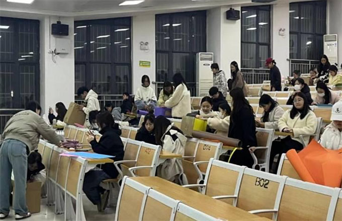 新鄉(xiāng)醫(yī)學(xué)院三全學(xué)院羲和書(shū)院 “獻(xiàn)出‘羲和’愛(ài)心，幫助動(dòng)物過(guò)冬”成功舉辦