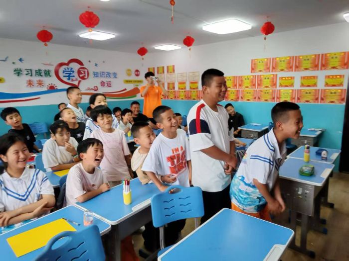 心牽留守童，愛暖少年——蘭州理工大學(xué)學(xué)子用愛書寫留守兒童的夢想篇章