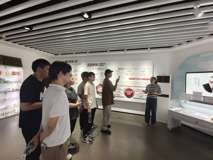 探尋匠心密碼 賦能非遺新生 ——南通理工學子暑期實踐丈量南通非遺傳承