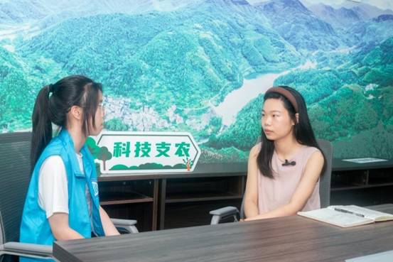  問稻智鏡田野間，撥解三農(nóng)鄉(xiāng)之研