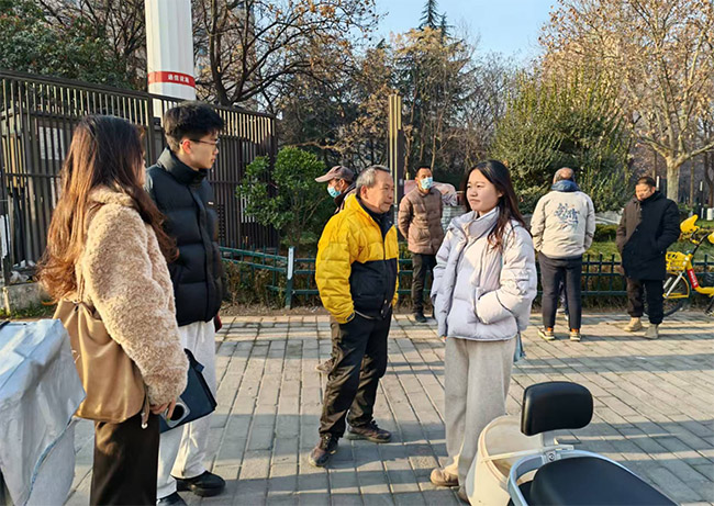 長安大學實踐團隊調(diào)研：關(guān)注代際數(shù)字鴻溝下的騎手生存紀實