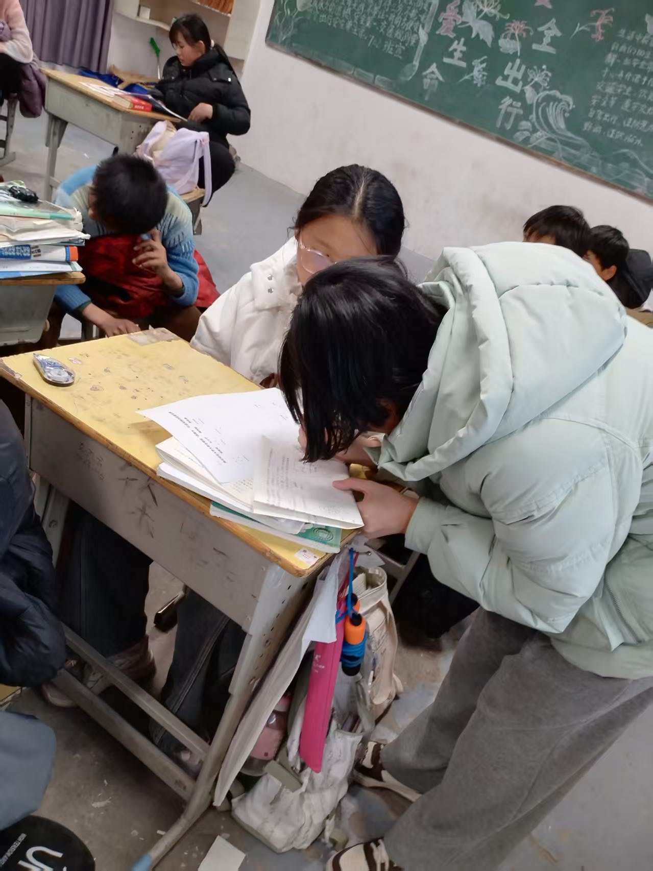 社會(huì)實(shí)踐助力學(xué)業(yè)幫扶 暖心輔導(dǎo)護(hù)航初中生成長