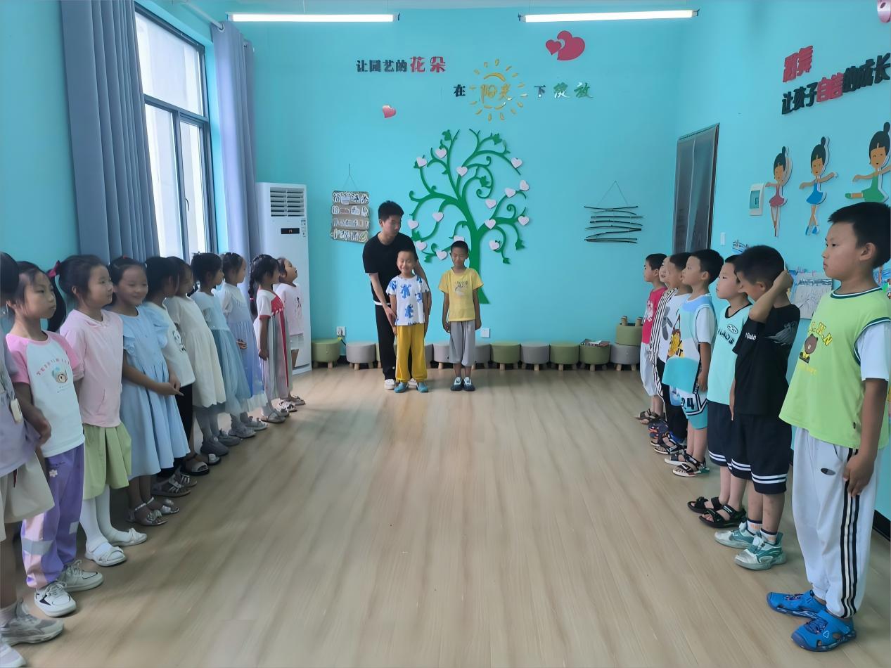 童心向黨，軍夢伴行——星空夢想志愿服務(wù)隊宜昌支隊開展軍旅體驗活動