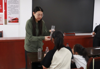 中國(guó)計(jì)量大學(xué)2025“微光致遠(yuǎn)”實(shí)踐第十三天——微光寸晷，衡度童心