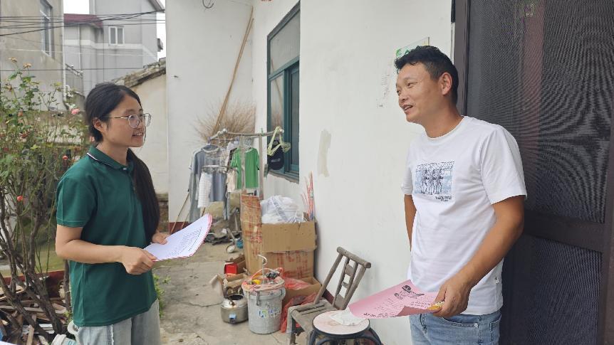 非機(jī)動(dòng)車(chē)安全宣傳進(jìn)萬(wàn)家  筑牢農(nóng)村交通安全防線