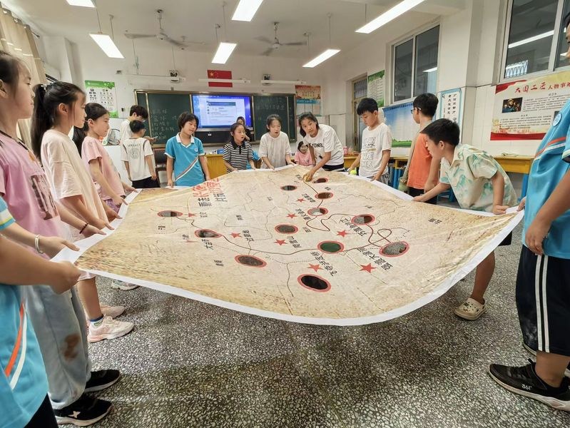 云端共憶長征路：紅跡與花兒朵朵攜手為微山島學(xué)子演繹紅軍精神