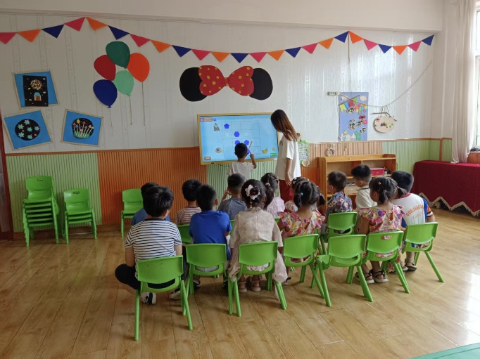 以童心為筆，繪數(shù)慧盈園