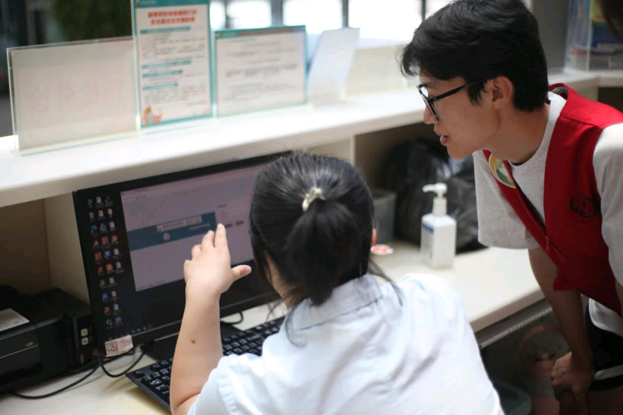 探研醫(yī)養(yǎng)新路徑，實踐賦能健康業(yè) ——“智元怡養(yǎng)”實踐團探研醫(yī)養(yǎng)服務(wù)