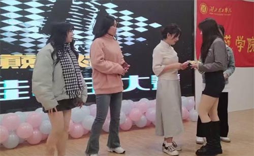 協(xié)助“校園十大歌手”活動圓滿結(jié)束