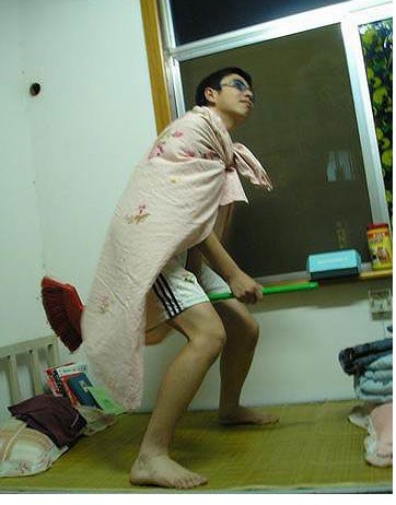 大學(xué)生模仿哈利波特，搞出來(lái)的奇葩笑果