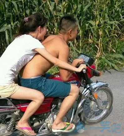 瘋狂摩托車承載著一顆瘋狂的心呀