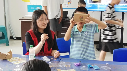 安財(cái)學(xué)子情暖沈圩，七彩假期繪就童夢(mèng)成長(zhǎng)新圖景