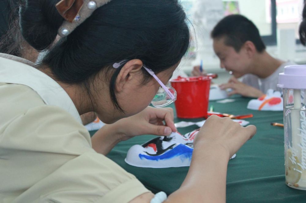 文化保護(hù)傳承，青年挺膺擔(dān)當(dāng)|2024年七彩假期·“雛鷹計劃”社會實踐隊愛心暑期托管班第三天