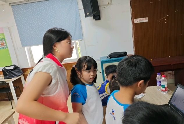 當非遺漆扇遇上青春實踐，傳統(tǒng)文化傳承遇上“新打開方式”