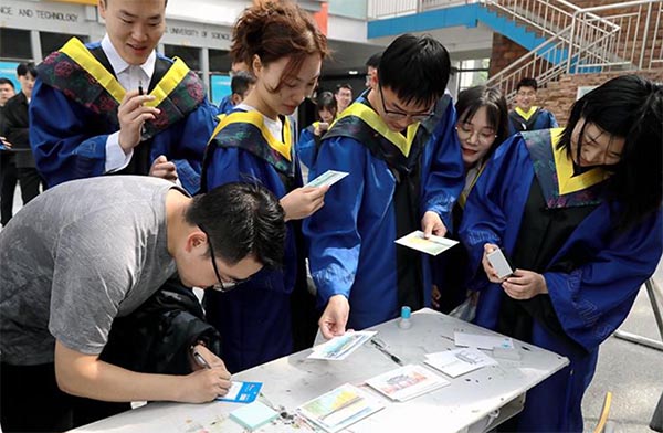 滿足畢業(yè)生一個小小愿望？