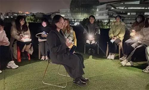 南財(cái)大學(xué)生迎來不一樣的“開學(xué)第一課”