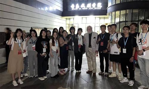 公共管理學(xué)院受邀參與第十五屆女性成長論壇活動