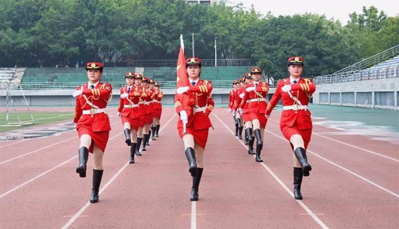 長江師范學(xué)院舉行新學(xué)期首次升旗儀式